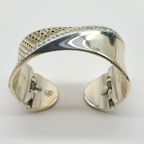 Brighton "GEO TWIRL SHINE" Hinged Bangle w Swarovski Crystals & Cut-Out Detail! - Picture 8 of 13